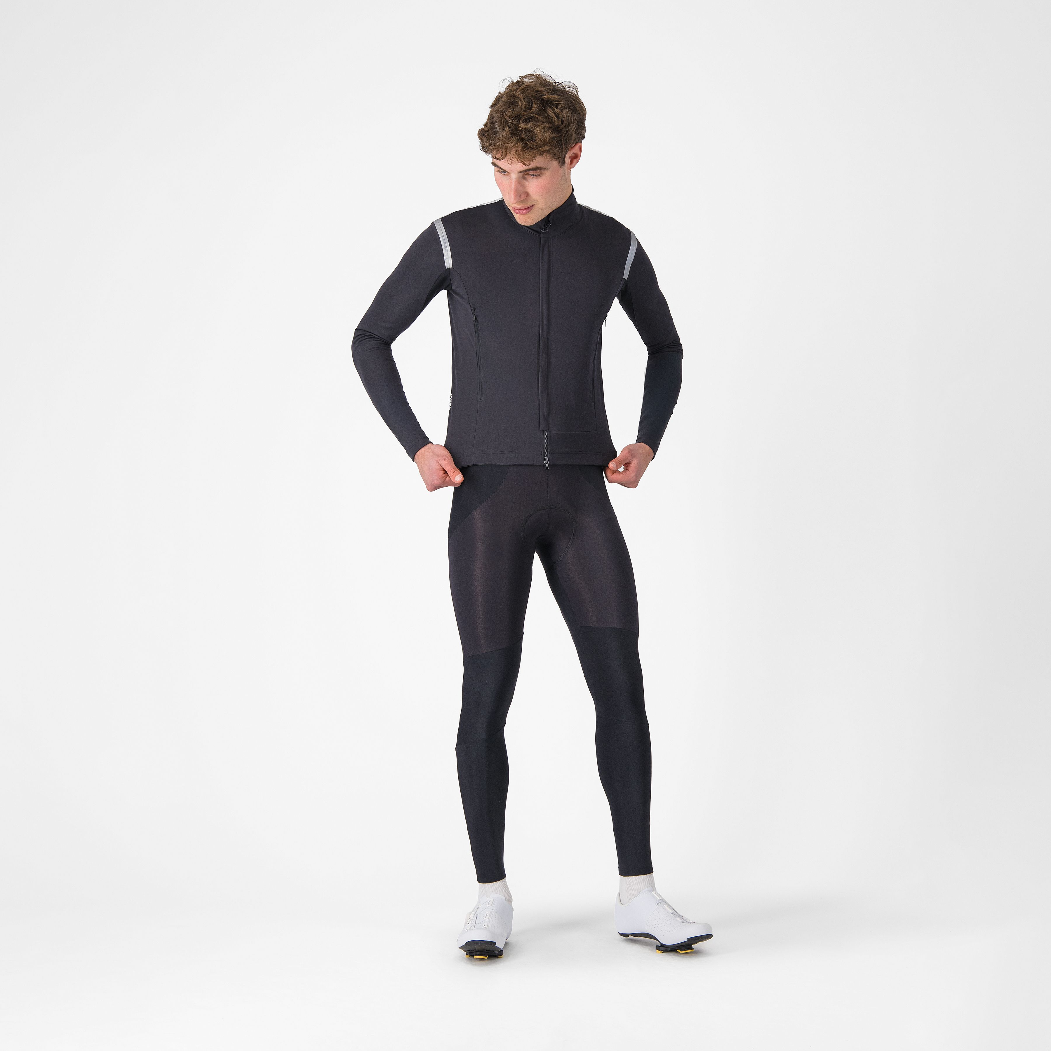 The new Castelli Perfetto RoS 3 jacket is waterproof and breathable without PFAS. 
