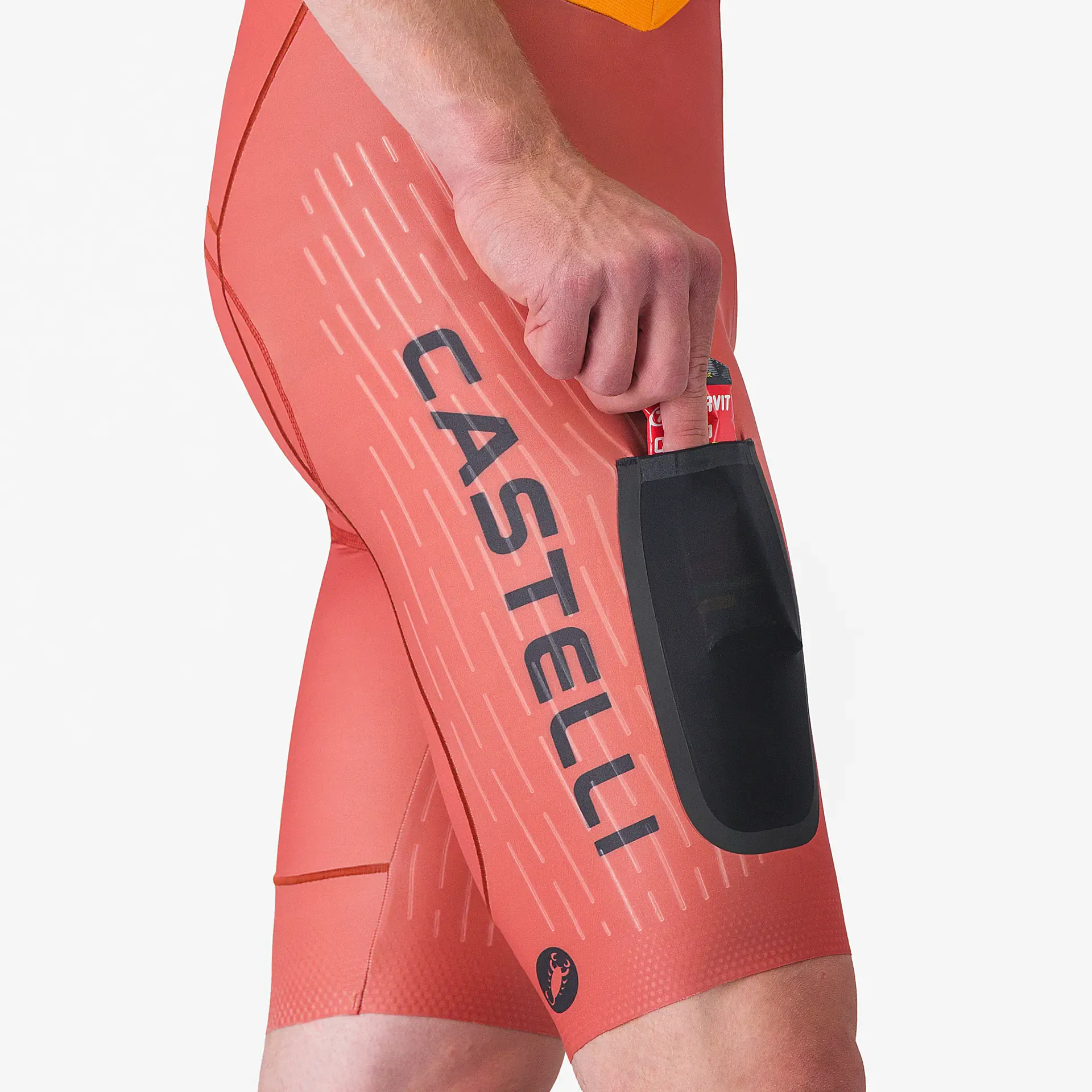 The thigh pockets on the unlimited SpeedSuit are one of the standout features.