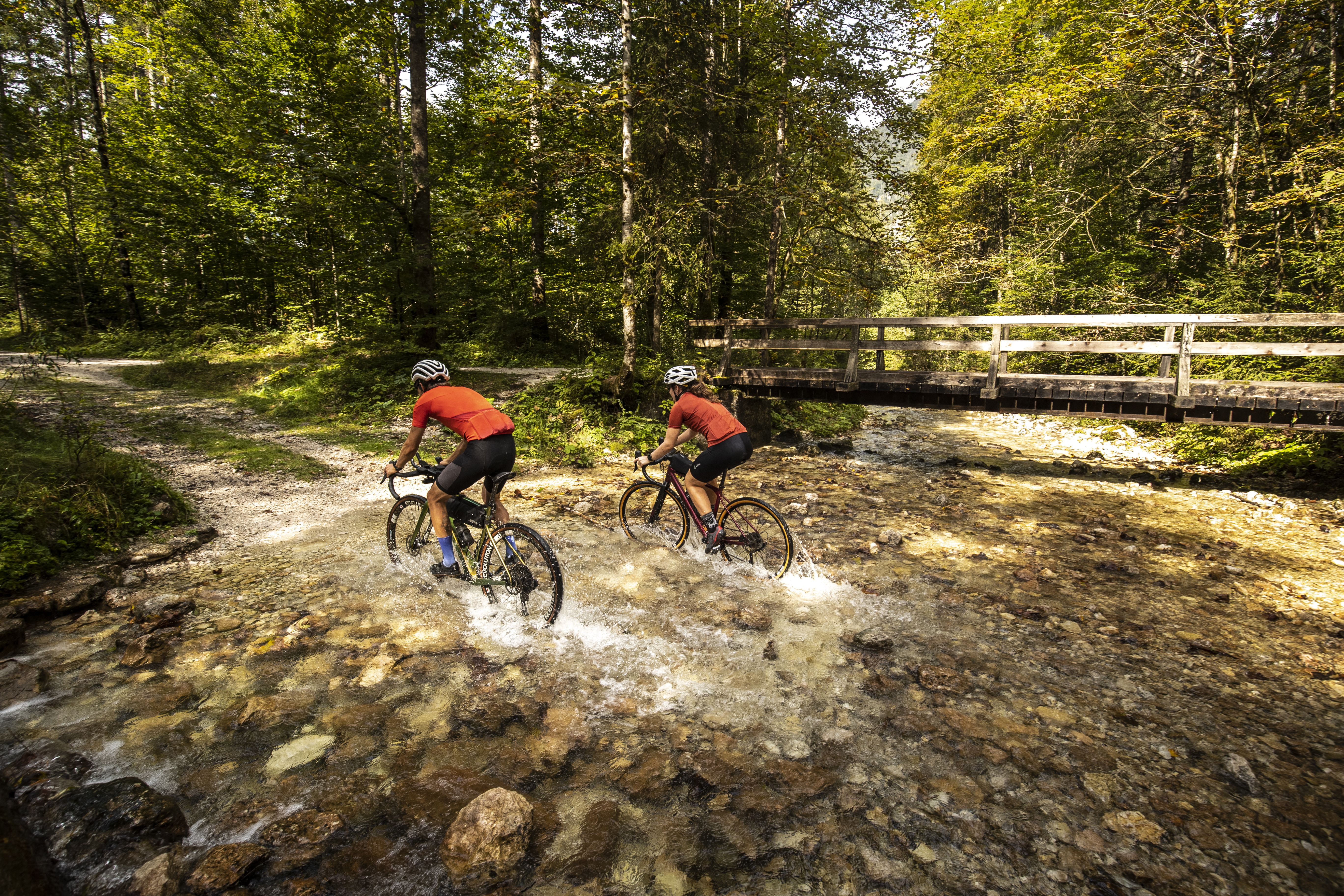 You will have to cross a little stream at the Koppenwinkel on your gravelbike.