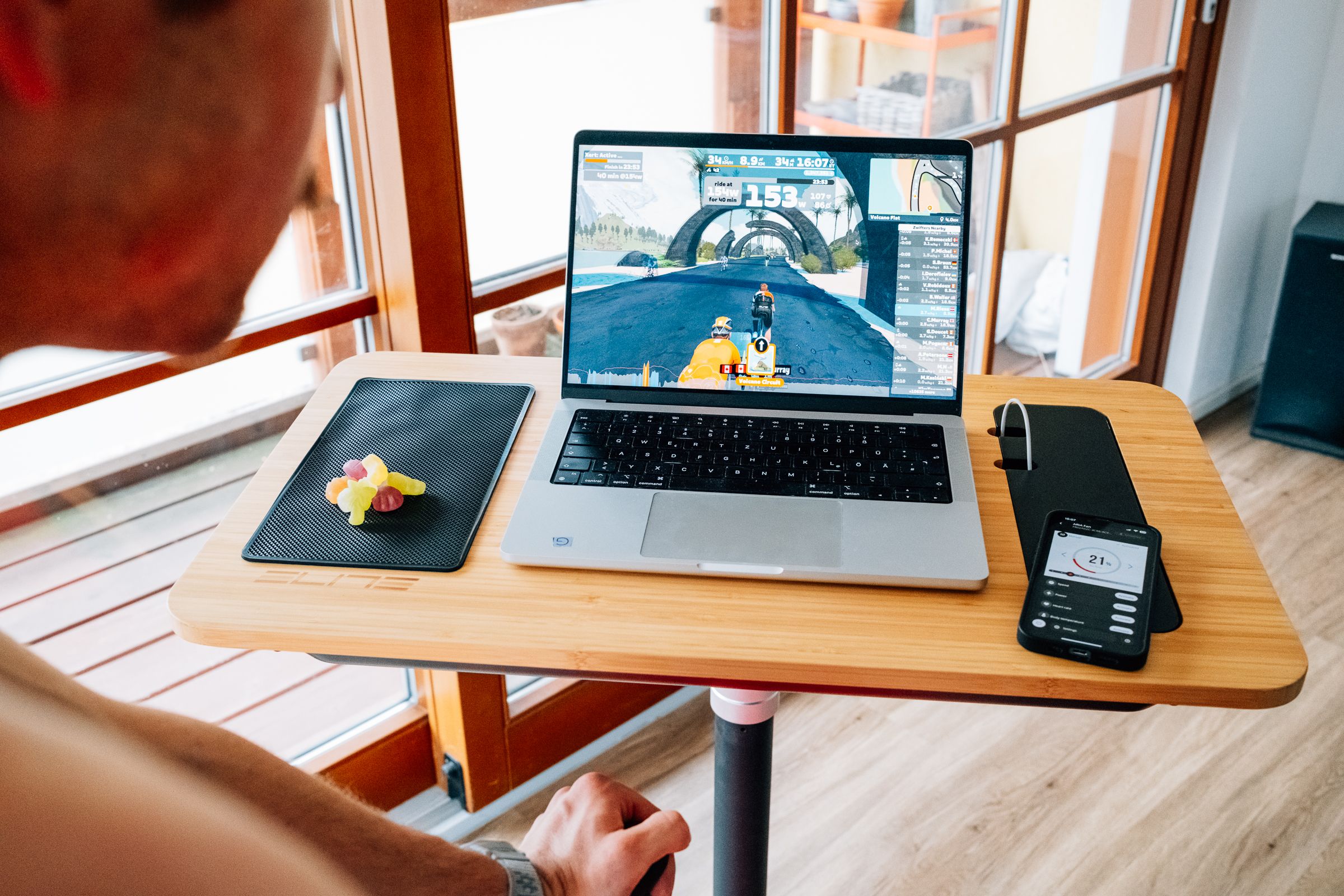 All you need within reach with the ELITE Training Desk for indoor cycling.