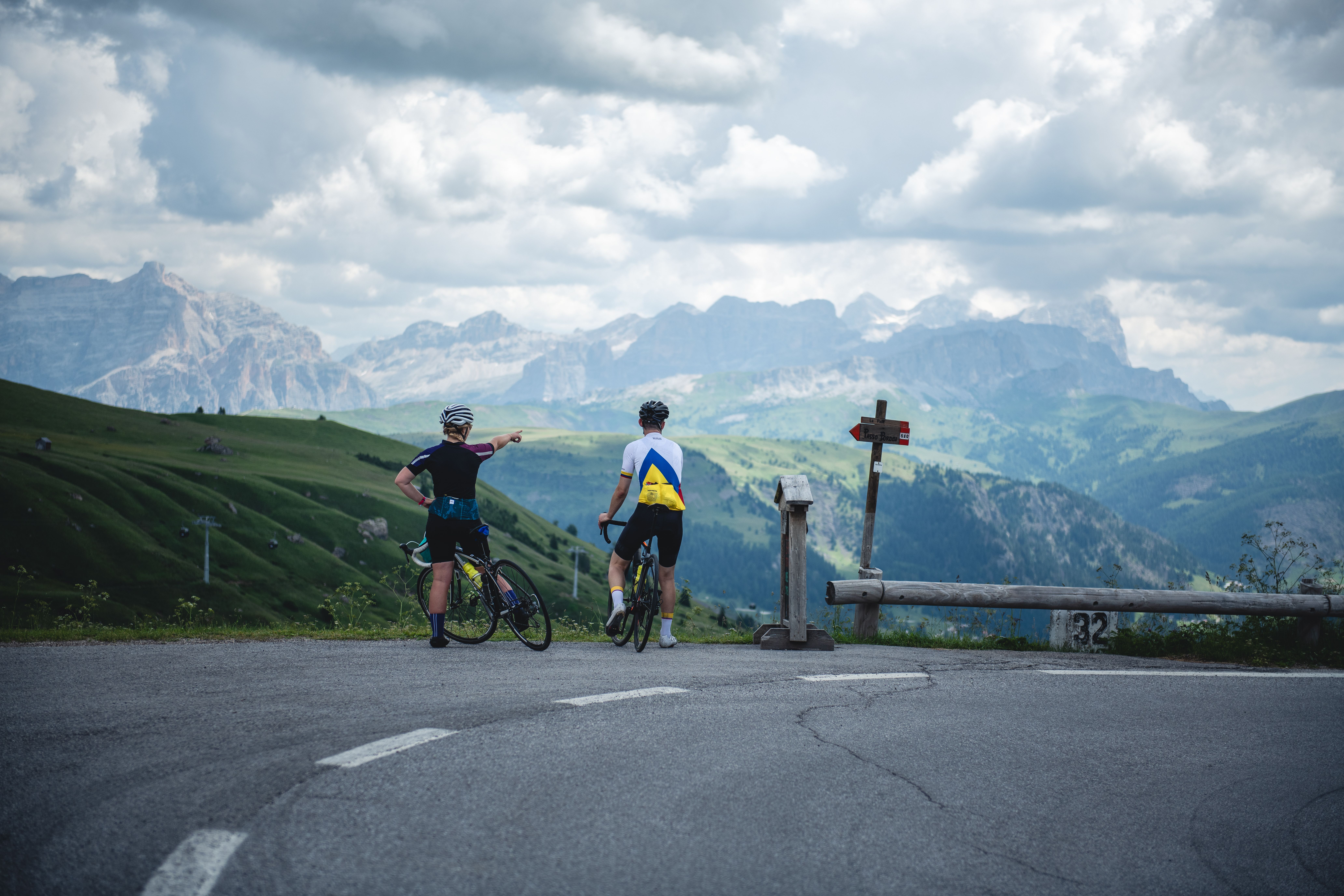 Italien bietet Radfahrer:Innen unglaubliche Panoramen und traumhafte Strassen!