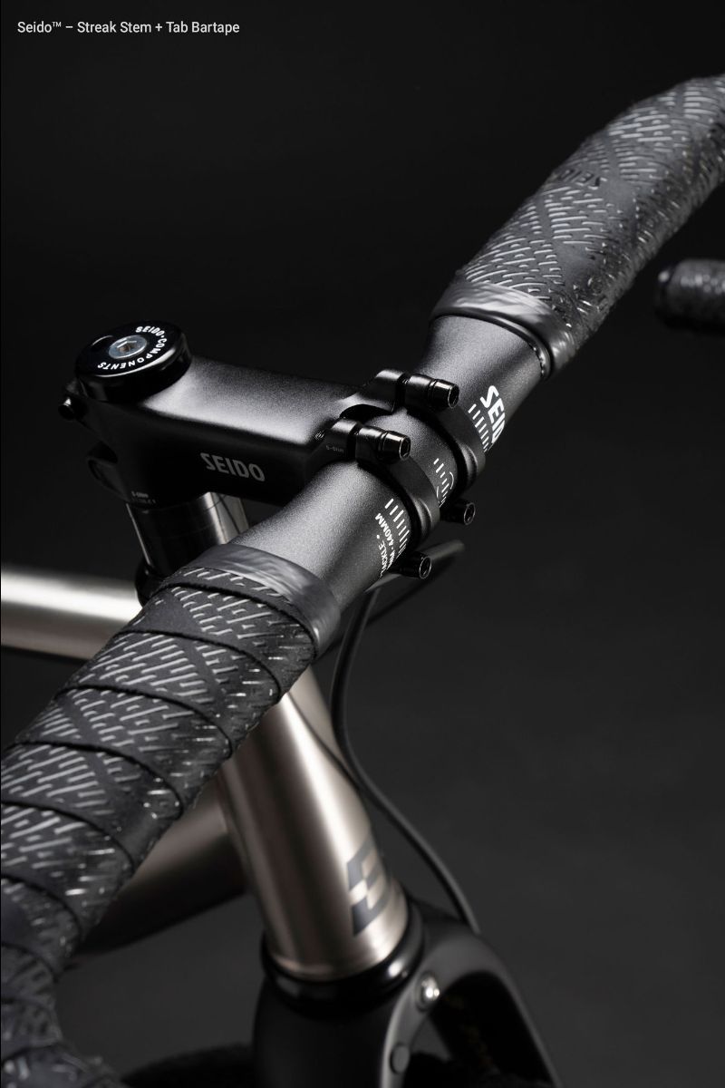 SEIDO produce a wide range of products from handlebars, over cranks to wheelsets