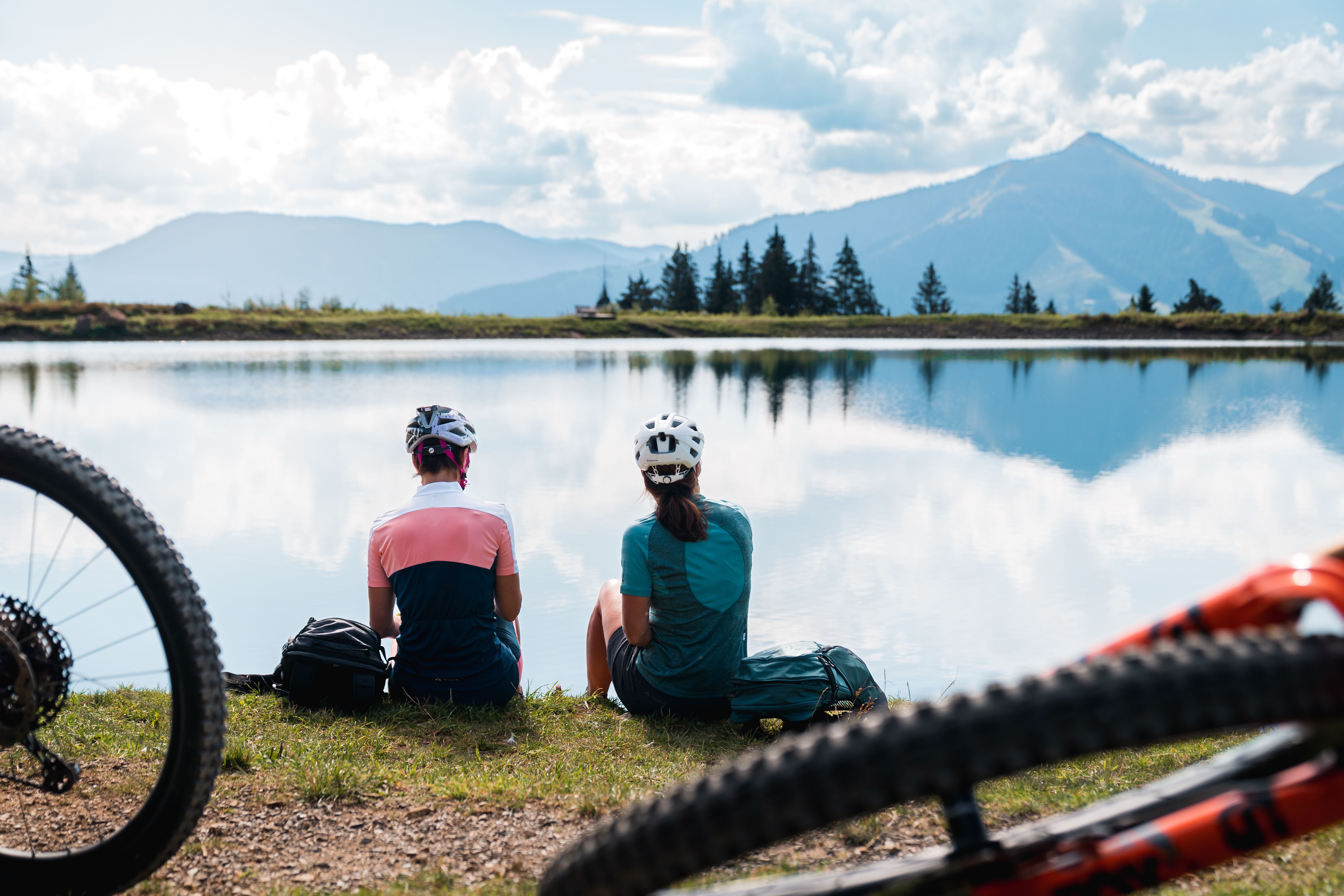 The Salvensee lake invites for a short break while cycling the KAT Bike Sport+ Bikepacking Route.