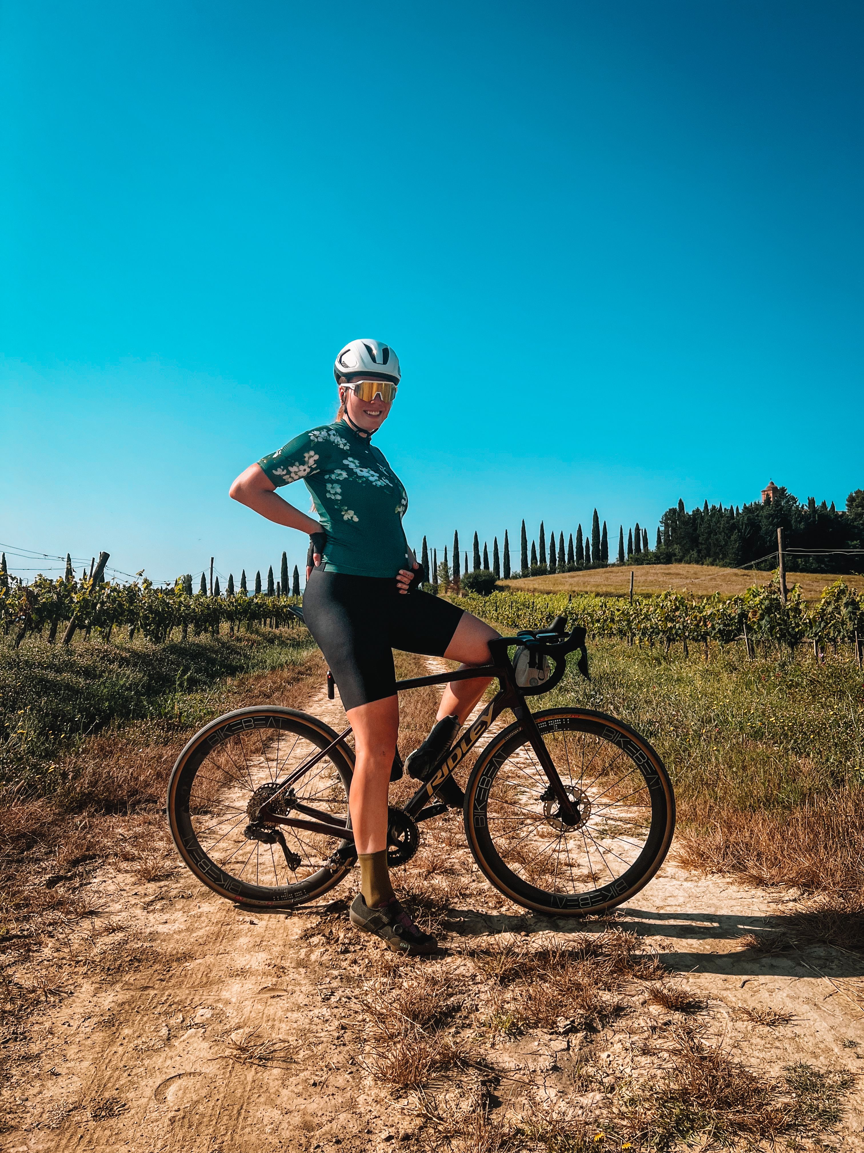now the belly is visible, but cycling during pregnancy is still possible.