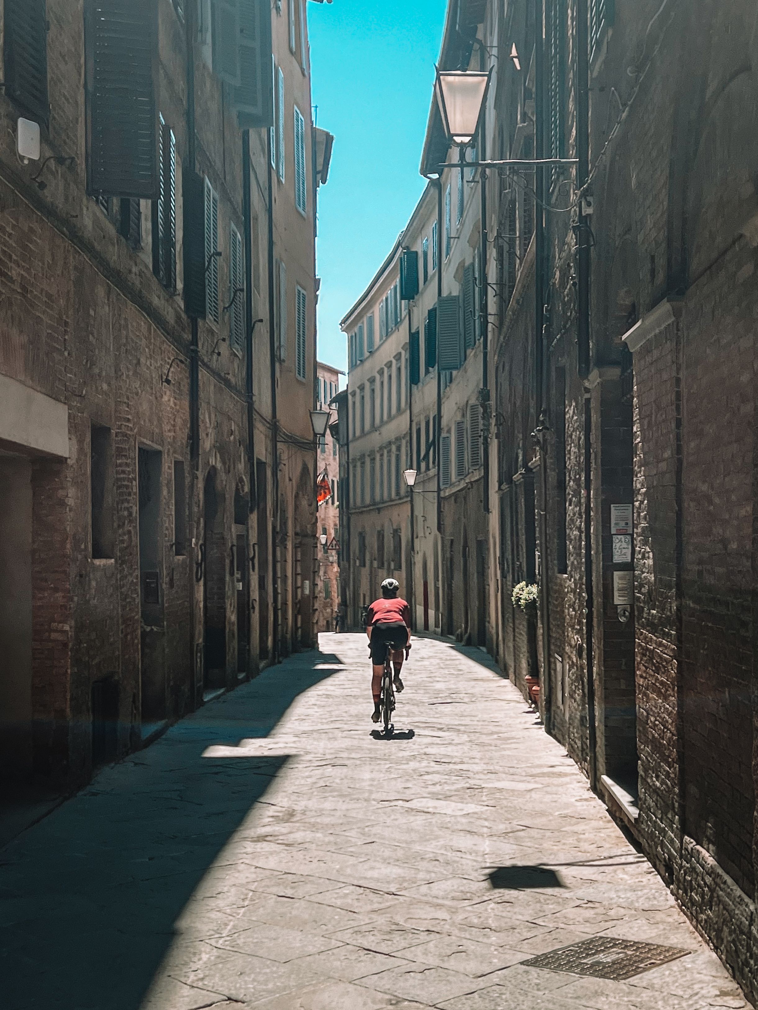 cycling in tuscany is amazing and possible during pregnancy.