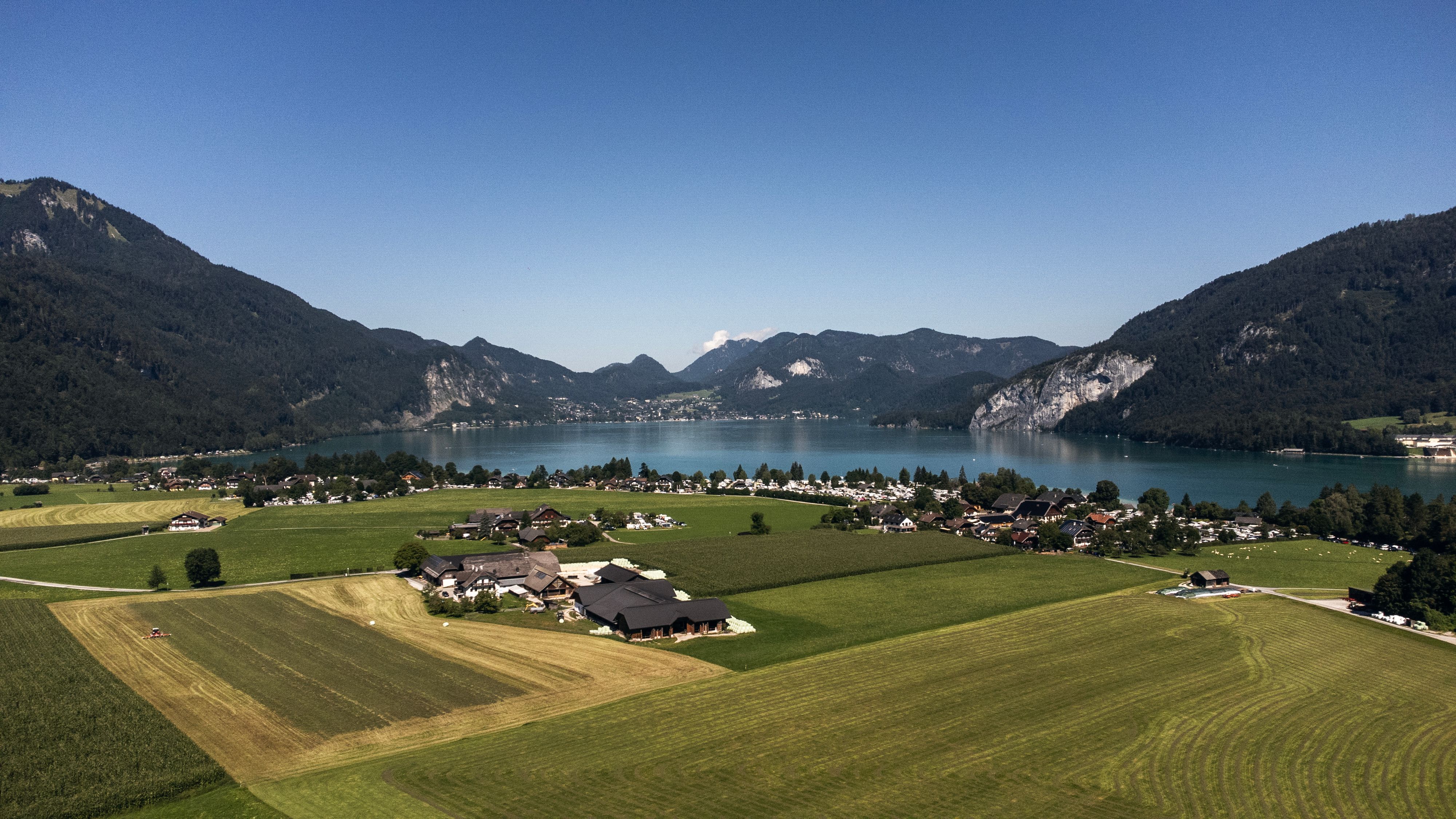 Der Wolfgangsee ist einer der größten und tiefsten Seen entlang der WOSSA Bikepacking Route und auch im gesamten Salzkammergut!