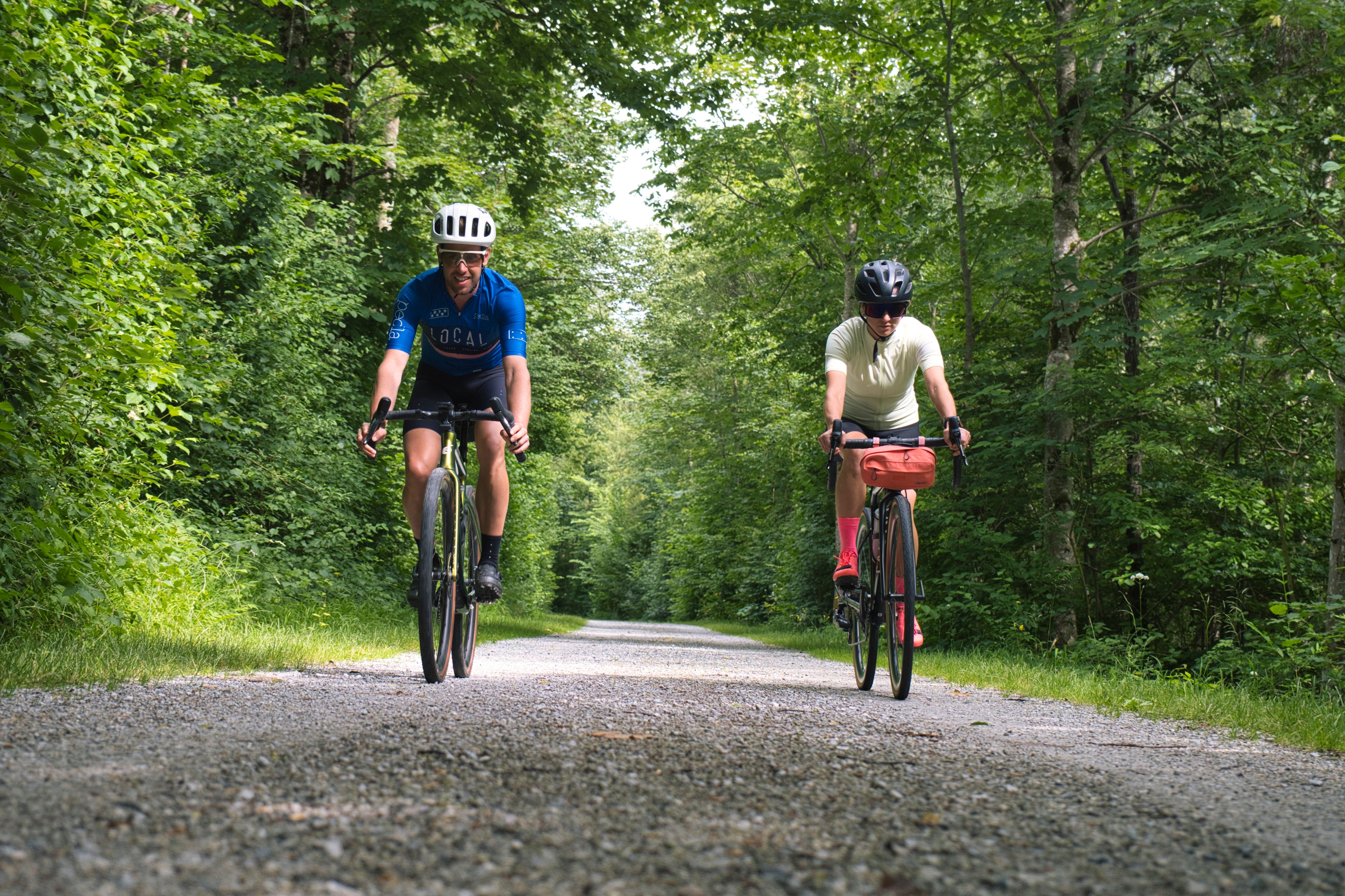 Der Lammertalradweg eignet sich perfekt für Gravelbikes und führt uns tief in die Salzburger Alpen.