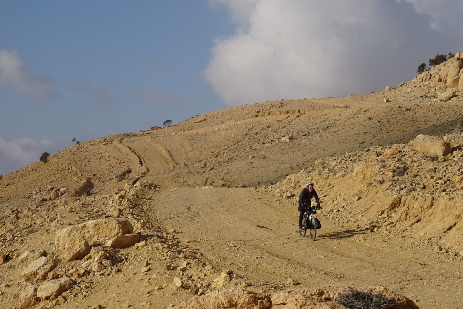 Perfect gravel roads in the Jordan desert.