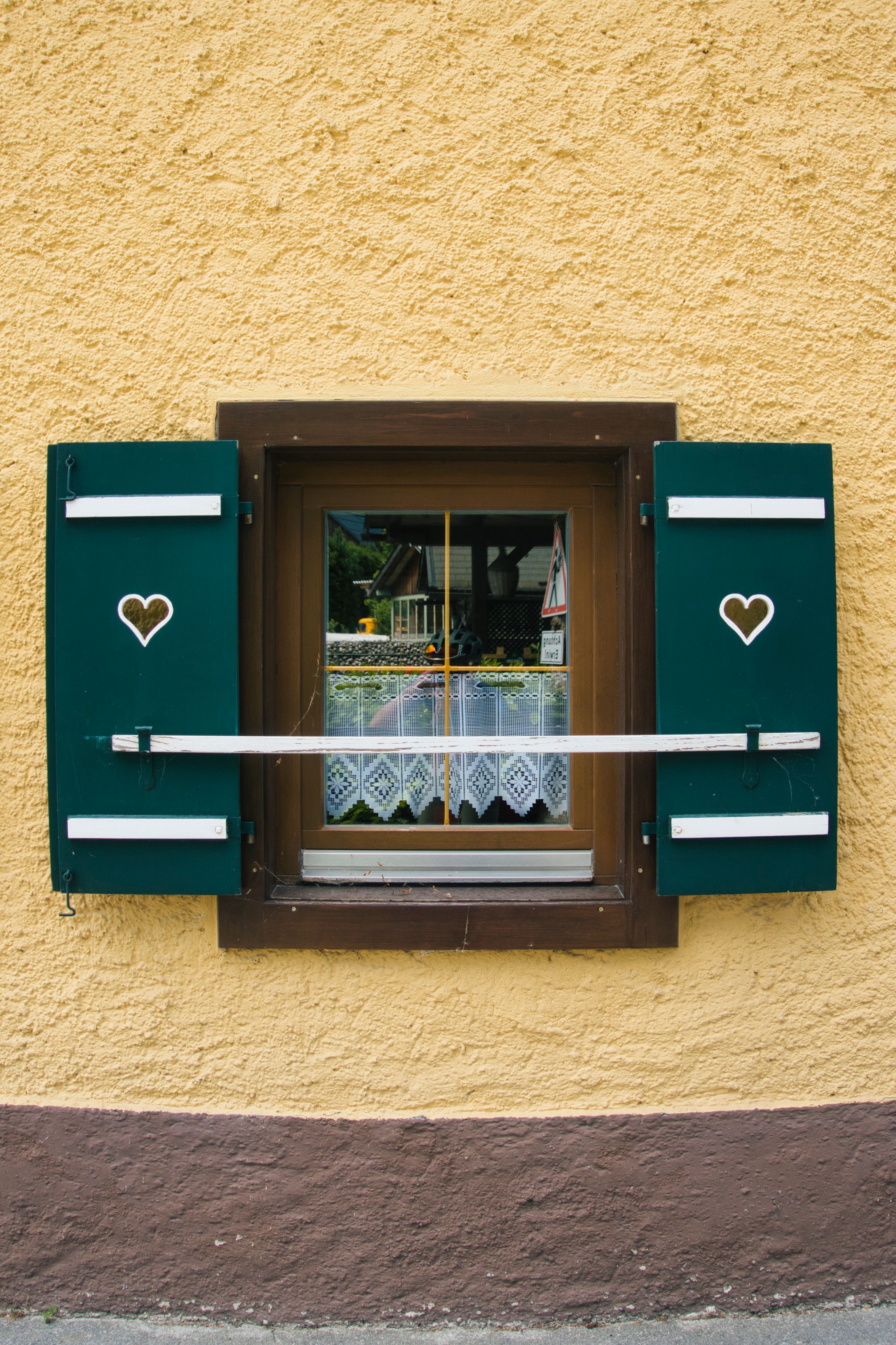 watch out for the local windows. They are cute and you will see a lot of peculiar houses on your gravel ride through Salzkammergut, Austria.