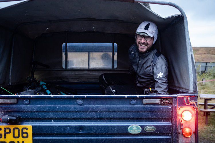 FINISH in a Landrover trunk after a hard bikepacking race in Scotland PIKO Pulawski