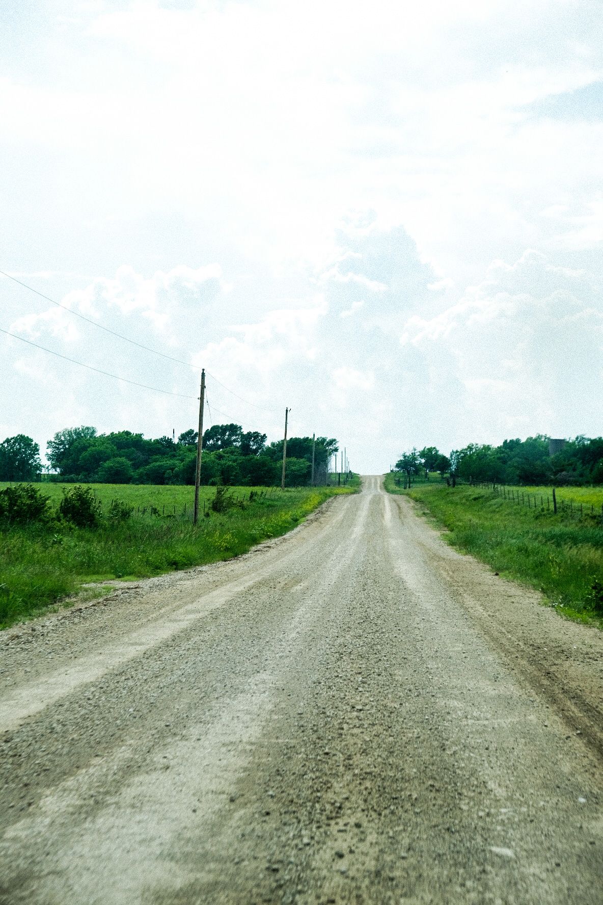World famous american gravel roads at Unbound Gravel for enough cycling.