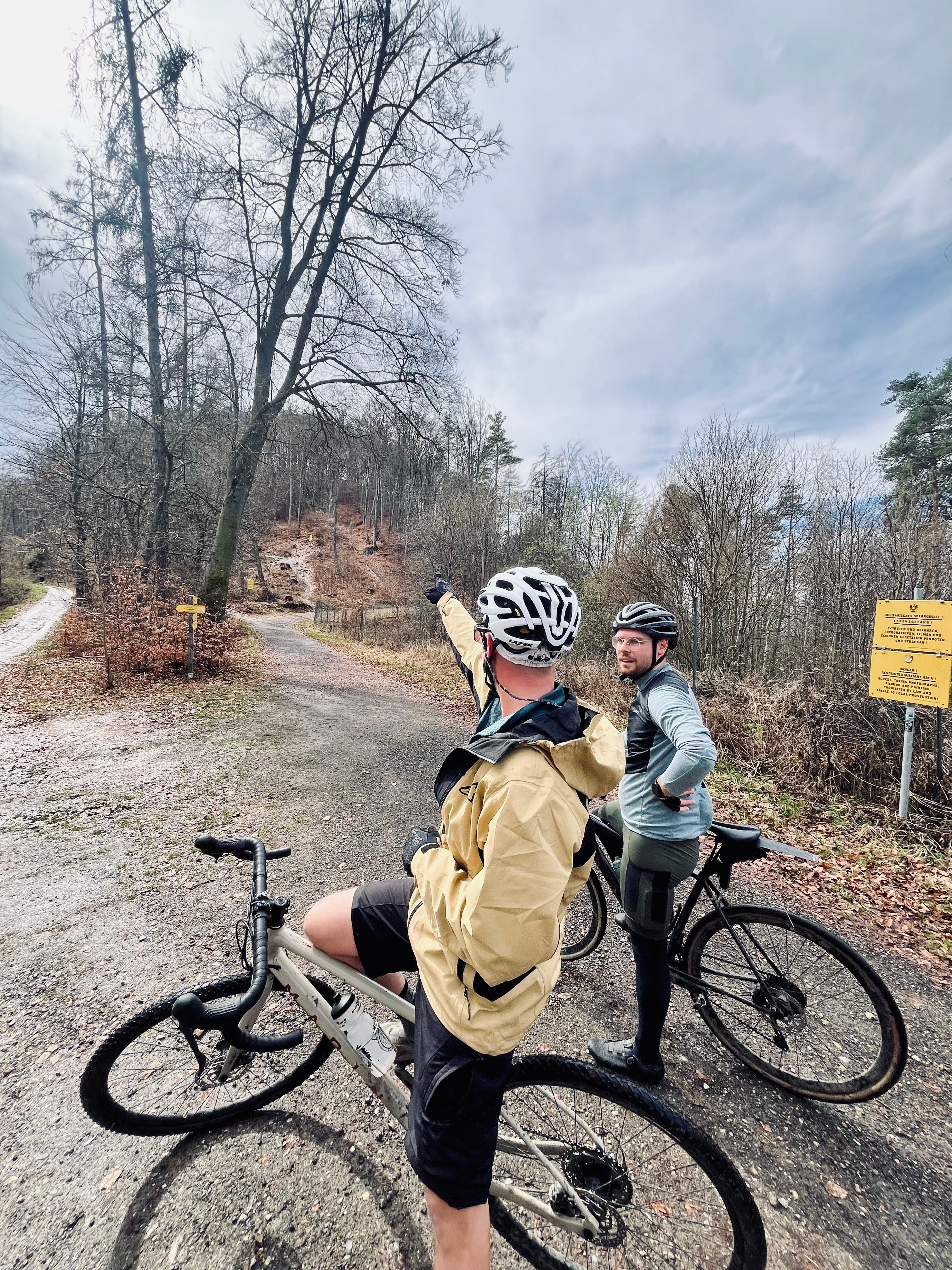 Mike from Lemur Bike Graz showing us his favorite gravel paths around the city.