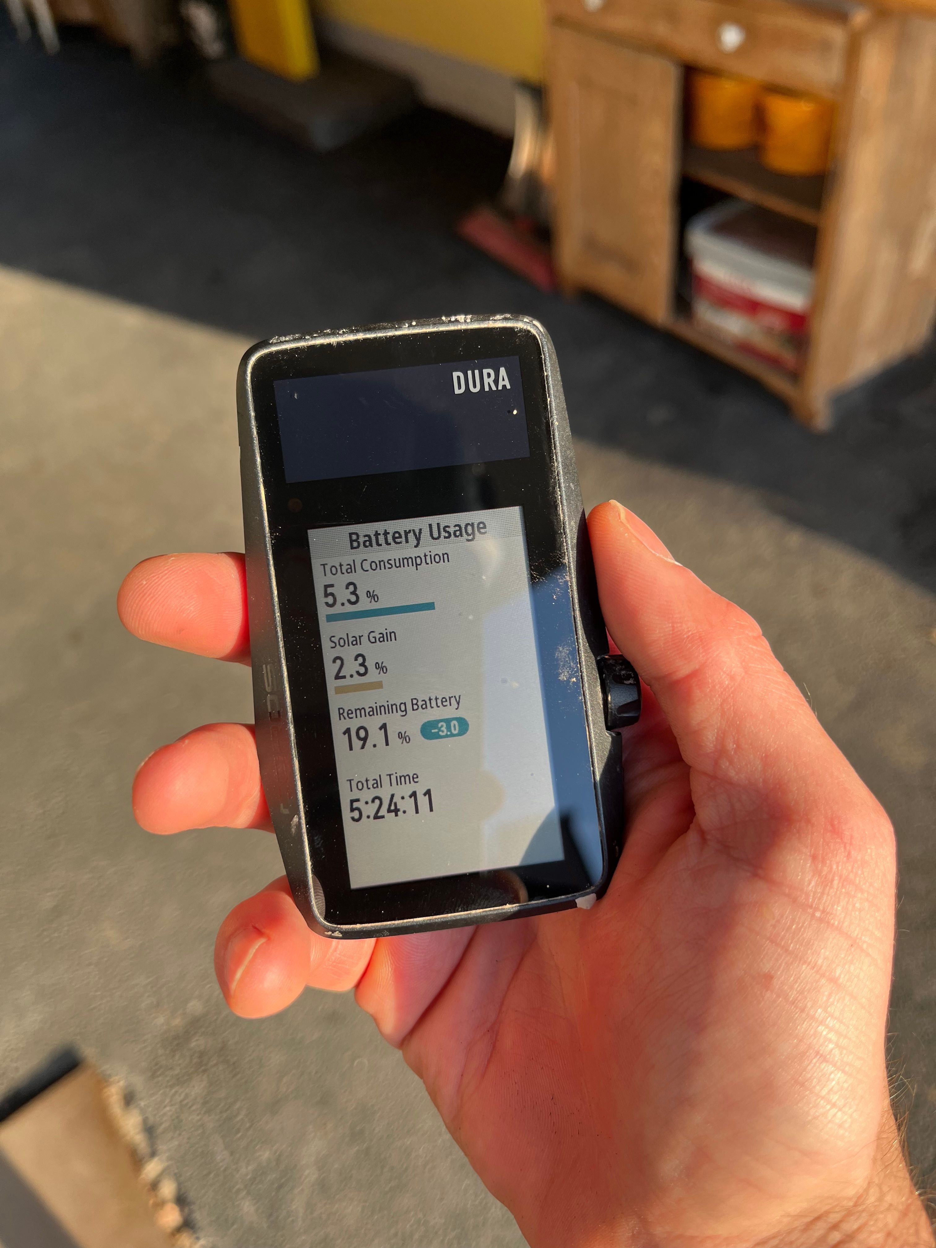 The battery life and how the DURA bikecomputer manages energy consumption is impressive. Solar charging makes a massive difference as well.