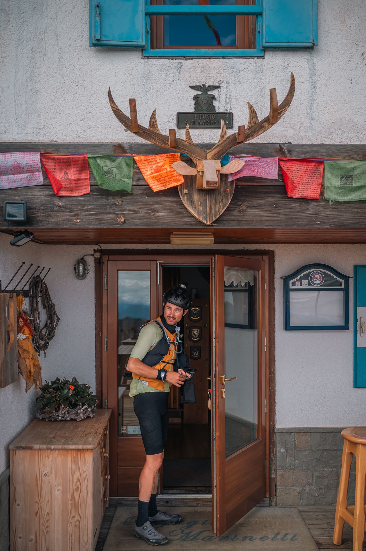 The Refugio came in handy. The checkpoints at Sneak Peaks were a little paradise and protected me from the cold and topped up my supplies.