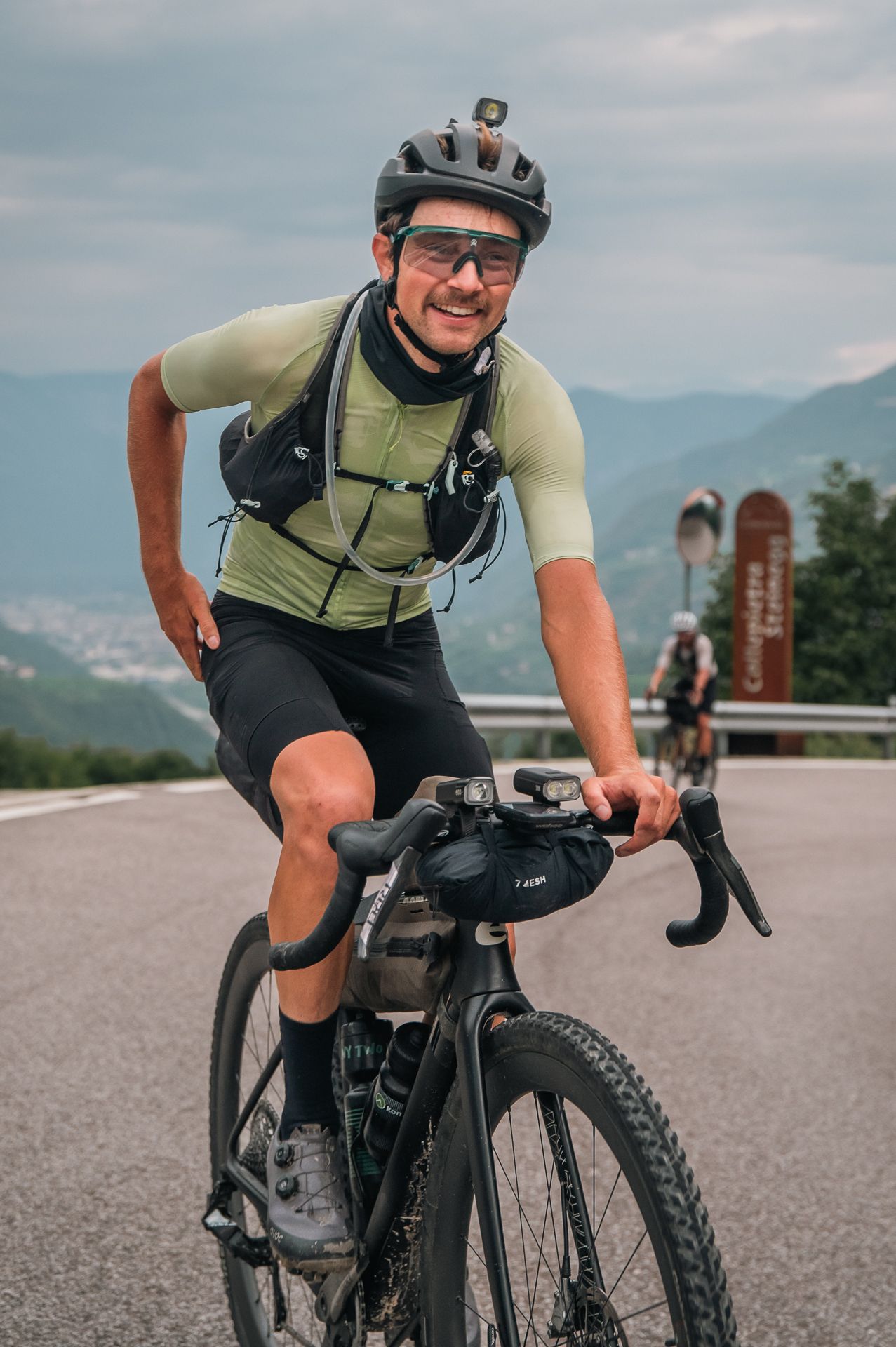 The first ascent of the Sneak Peaks Adventure led from Bolzano deep into the Dolomites.