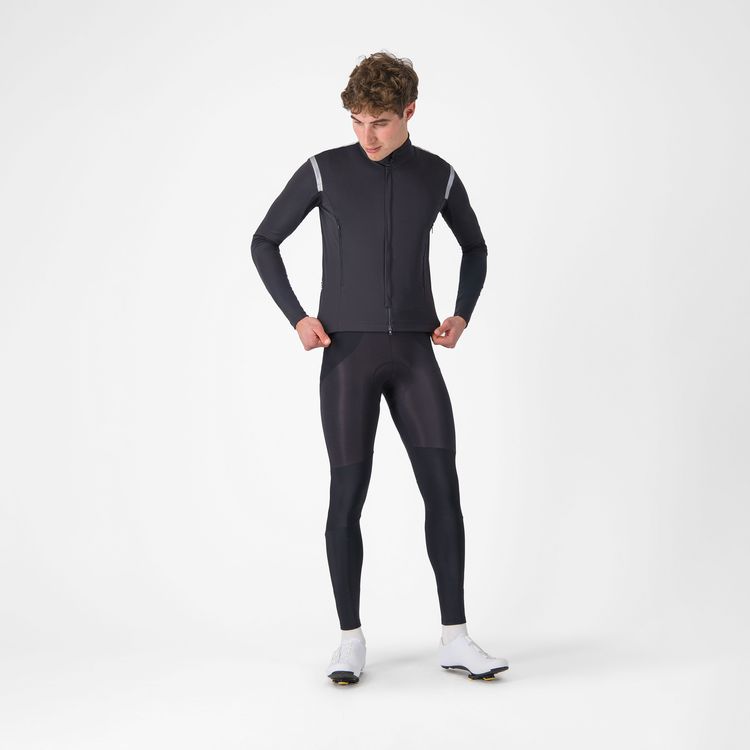 The new Castelli Perfetto RoS 3 jacket is waterproof and breathable without PFAS. 