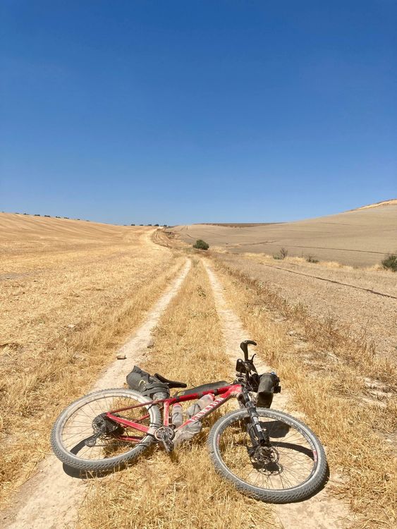 Stefan Barth travels a lot by bike himself and is constantly learning about bikepacking on road, gravel- and mountain bikes!