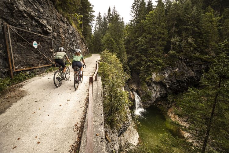 The Aubach gorge at Alte Postalmstrasse is a stunning scenery to ride past on your gravel bike.