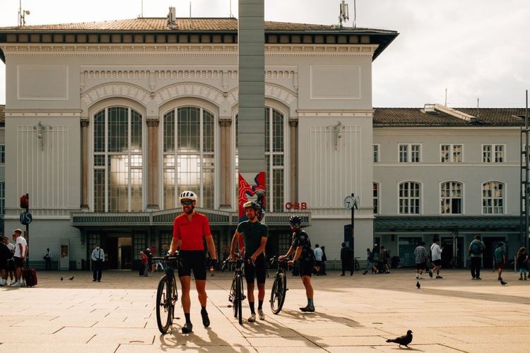 The train station in Salzburg is the perfect starting point for our bikepacking adventure!