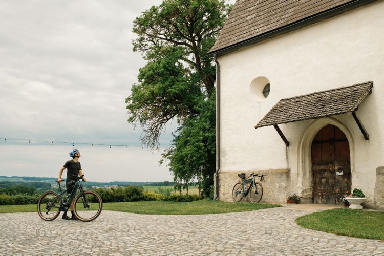 The church in Lochen am See provides a great panorama on your bike trip.