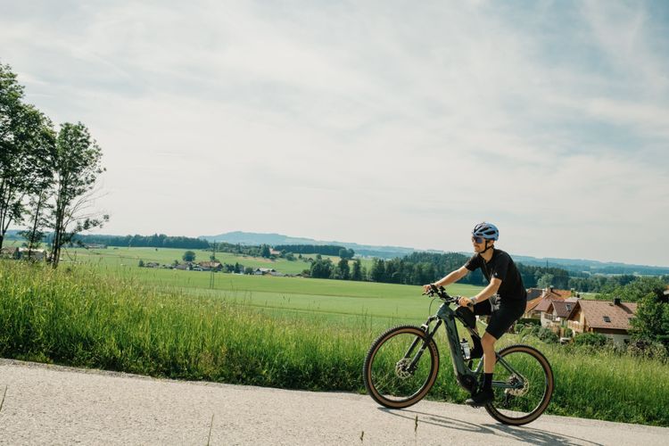 Eugendorf is building more and more cycling routes for cyclists and a focus on e-bikes.