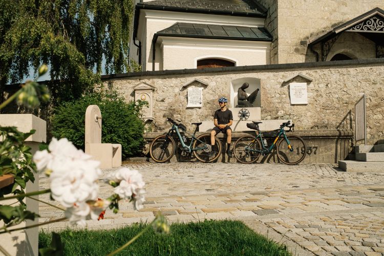 Starting a ride in Eugendorf near Salzburg by bike is a great option.