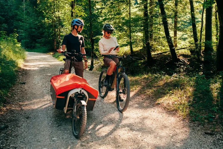 Radfahren in der Natur rund um Salzburg.