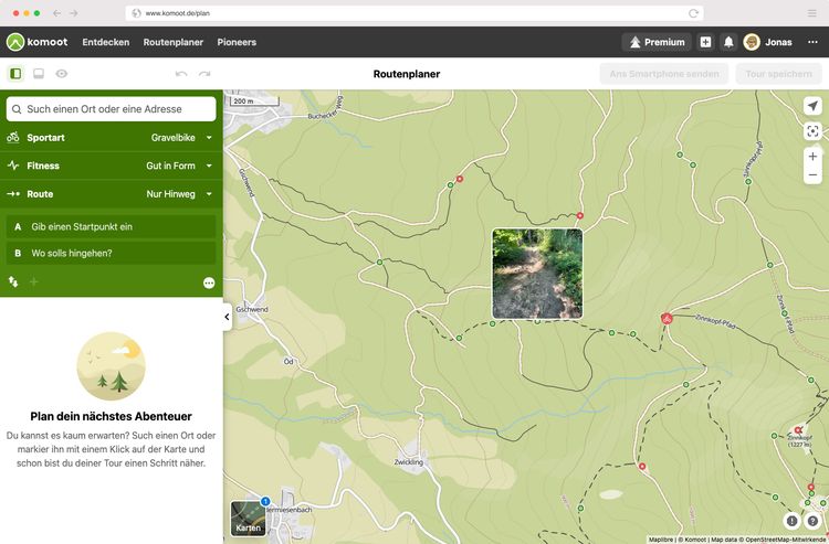 komoot Trail View shows you the surface of a path while planning your route.