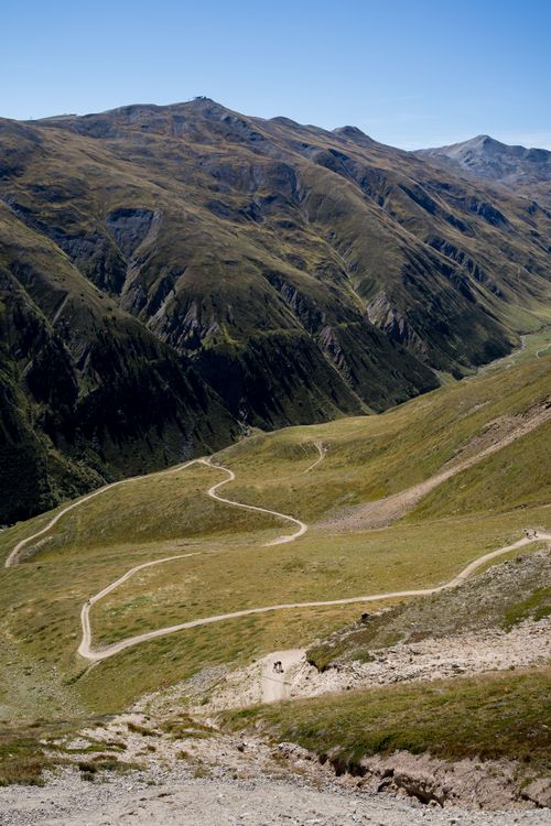 Switchbacks for days in the Swiss Engadine for the komoot Women's Weekender