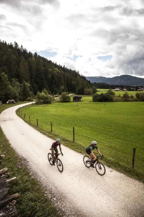 Gravelbikes are perfect for cycling in Gosau, Salzkammergut.