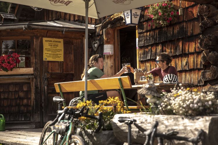 The Zeishofalm offers food and drinks for cyclists who ride up Hornspitz.