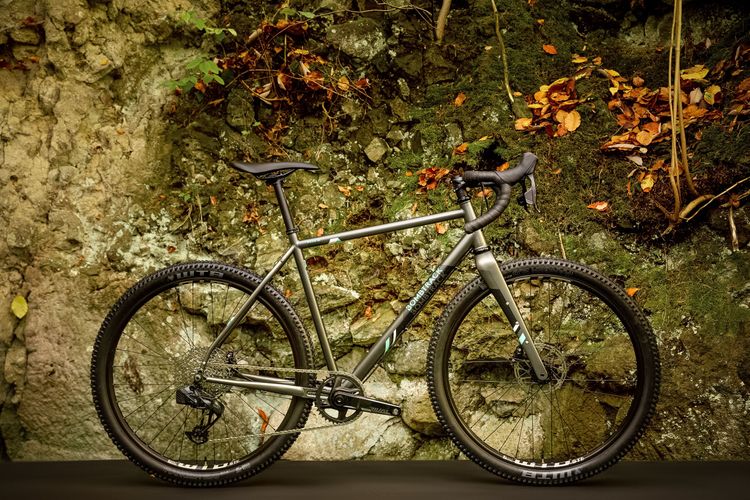 Bombtrack Hook EXT Rival AXS 2023 Gravel Bike