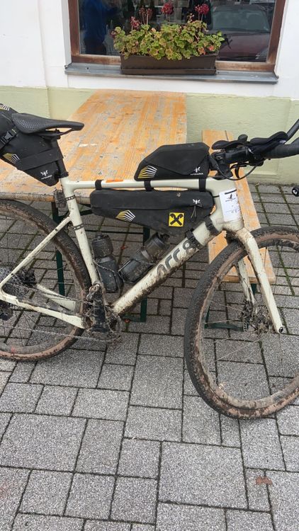 Jan's Arc8 bike for bohemian Divide with Apidura bags and Campagnolo shifting