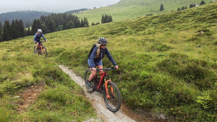 Singletrail-Fans werden den Wiegalmtrail auf der KAT Bike Sport+ Route in Tirol lieben.