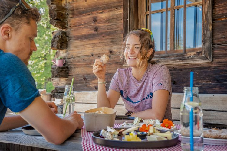 Die Schaukäserei Wilder Käser ist ein Muss für Radfahrer in den Kitzbüheler Alpen.