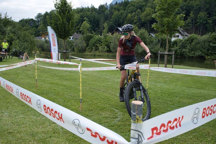 Der Technikparcours bei der Bosch E-MTB Schnitzeljagd forderte uns mit engen Kurven und Hindernissen.