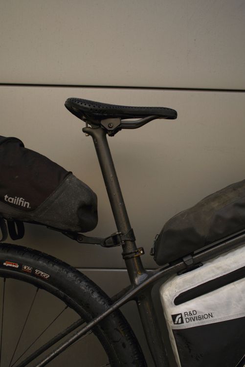 No saddle rails were hurt here: Fair Bicycle UC Best solves my position.