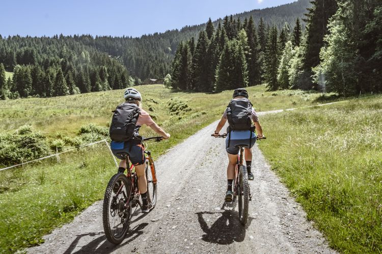 Cycling in Brixental, Tyrol is beautiful and fits many levels of cyclists.