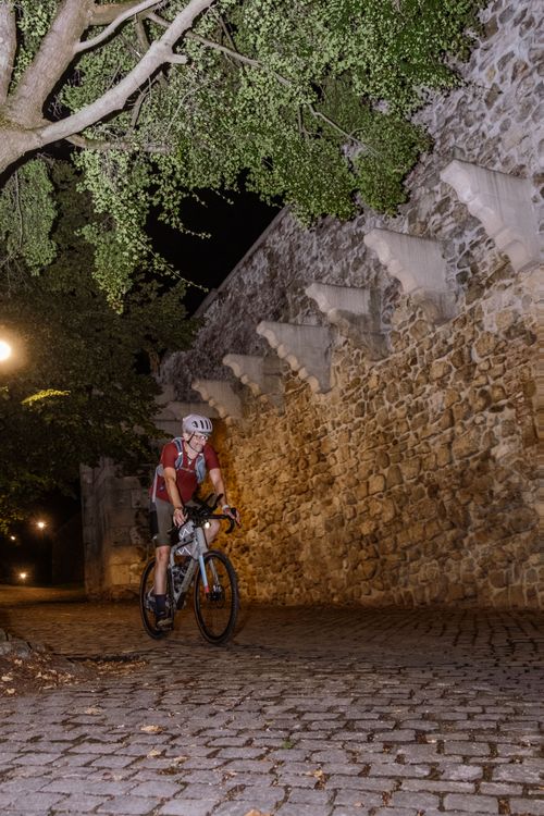 Martin Granadia (169k.net) riding through Bratislava, Slovakia during The LOOP Vienna.