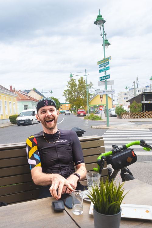 Matthias Baltas taking a break for Austrian pastries during his Lon Day Gravel Loop around Vienna.