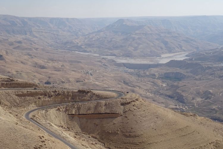 Winding roads through the Jordan desert landscapes.