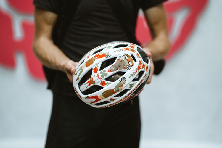 Win a Lazer helmet by donating to Bikeygees