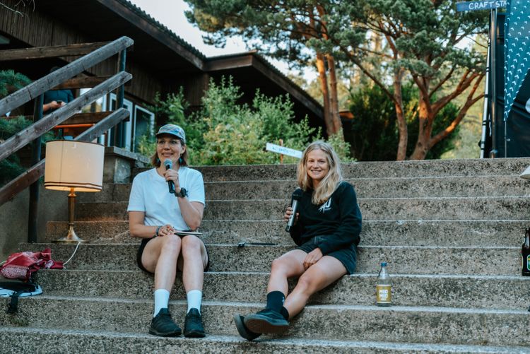 Johanna Jahnke und Jana Kesenheimer