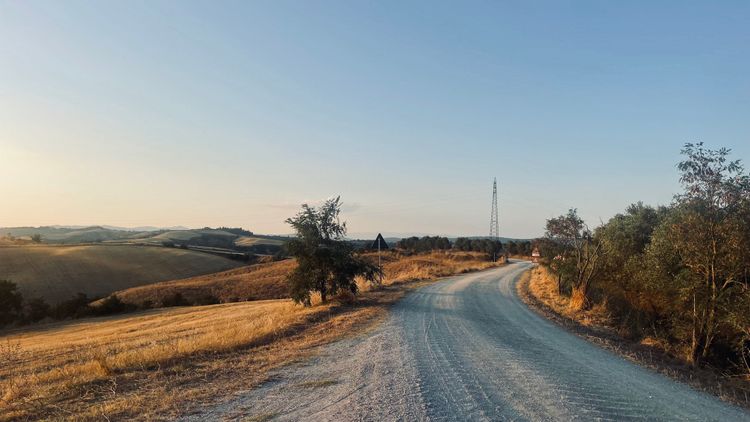 The famous italian Strade Bianche were also part of the VIA Hannibalis ultracycling race