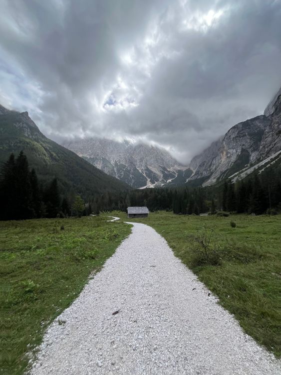 Slowenien ist zurecht eine Hype Destination für Bikepacker. Die Landschaften in den julischen Alpen sind malerisch!