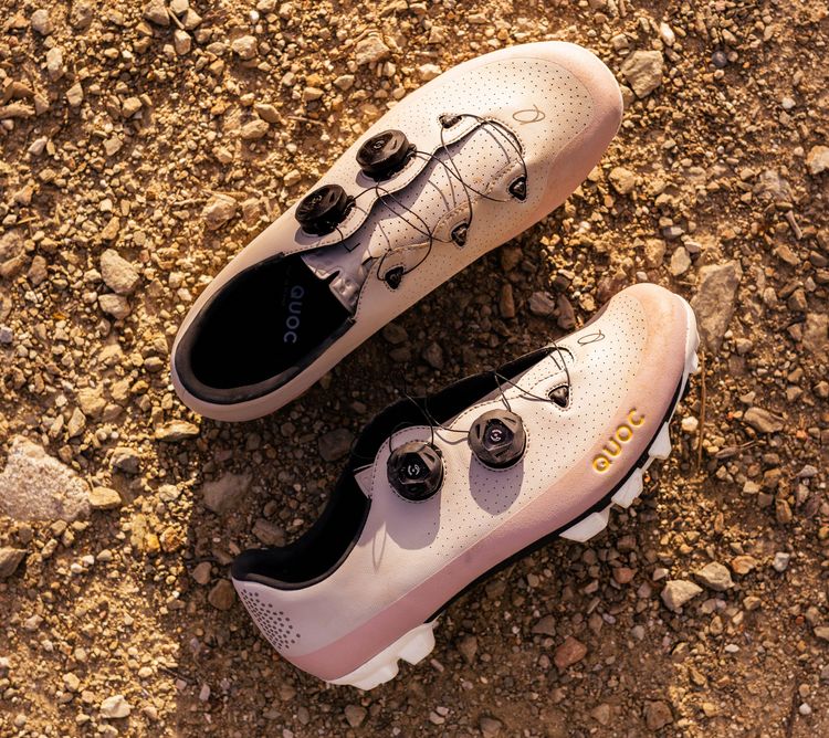 QUOC Gran Tourer XC mountainbike shoes in dusty pink color.