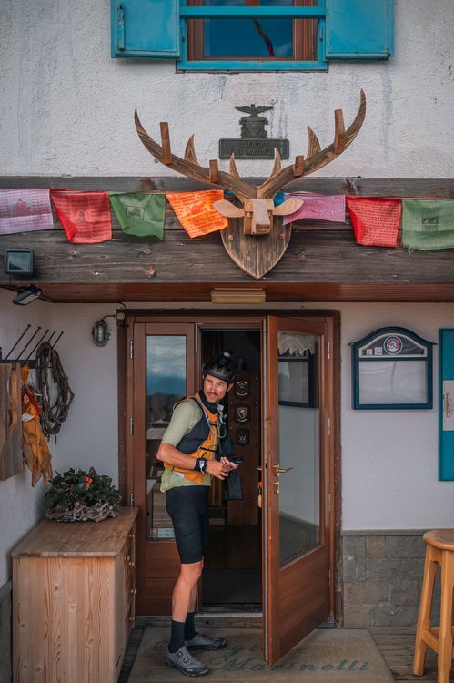 Das Refugio kam mir recht. Die Checkpoints beim Sneak Peaks waren ein kleines Paradies und schützten vor kälte und füllten speicher auf.