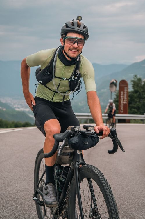 Der erste Anstieg beim Sneak Peaks Adventure führte von Bozen tief in die Dolomiten.