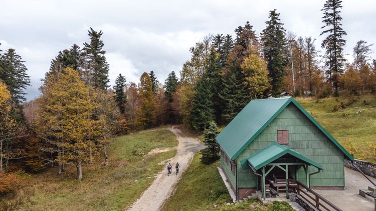 You will find a lot of uninhabitated hunter huts while cycling through Risnjak National Park on the Lynx Trail Bikepacking Route.