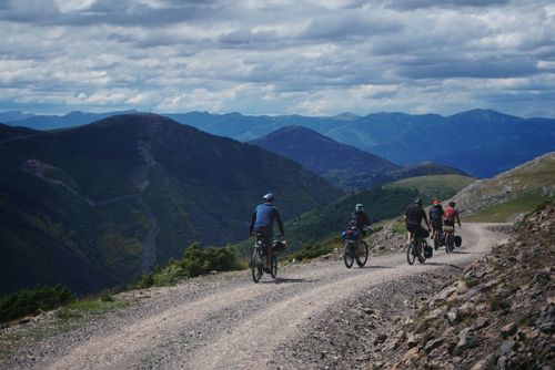 bikepacking is best enjoyed in good company -  MontañasVacías - Bikepacking route through Spanish Lapland